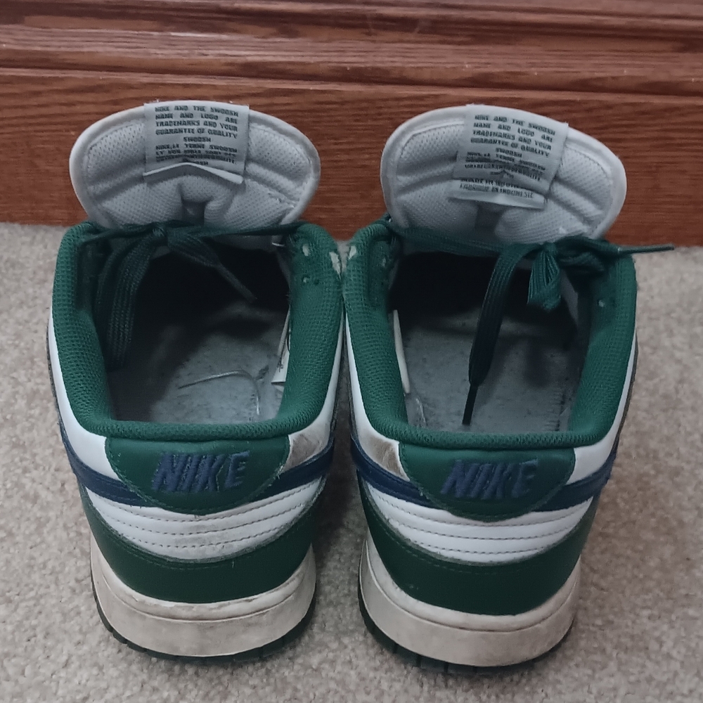 Nike Dunks - Picture 3 of 3